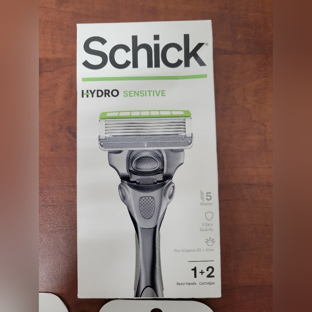 Schick Razor NIB - Picture 4 of 9